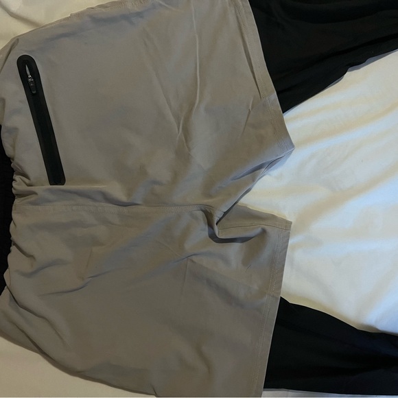 BYLT Basics Active short with liner - Picture 3 of 4